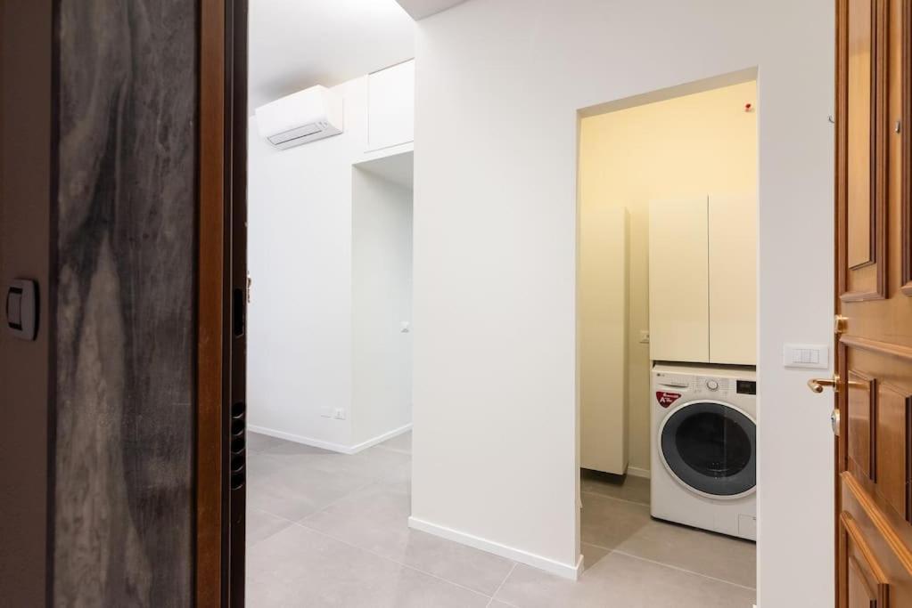Apartment Modern Ac, Wifi Next To 2 Metro Line Stations And Life Area *